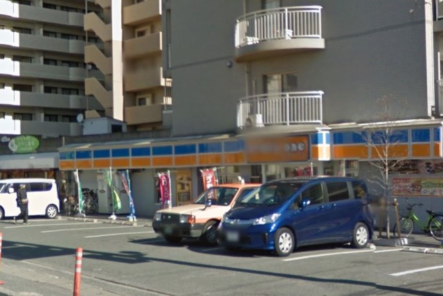 コンビニ　エブリワン吉塚店（コンビニ）まで171m