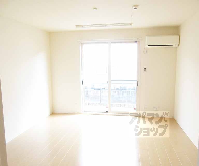 居室・リビング　明るいお部屋です！