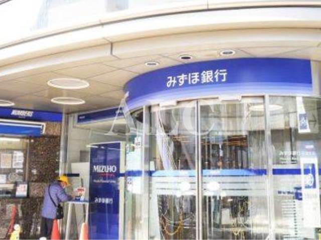 銀行　みずほ銀行荻窪支店（銀行）まで321m