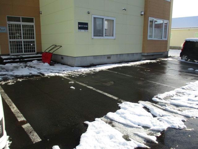 駐車場　駐車場