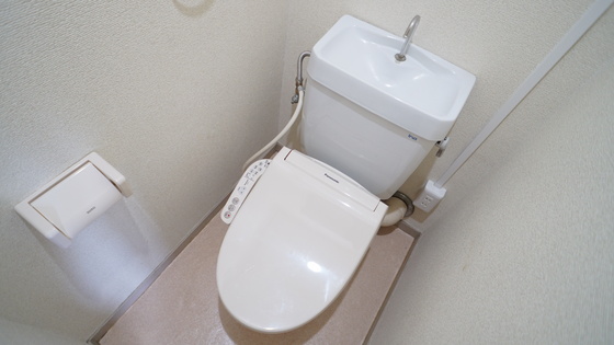 トイレ　シャワー付きトイレ