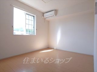 その他部屋・スペース　寝室にもエアコンあり