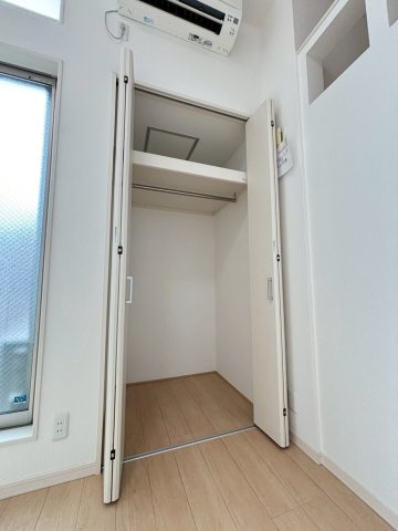 収納　同物件、別号室の写真です。