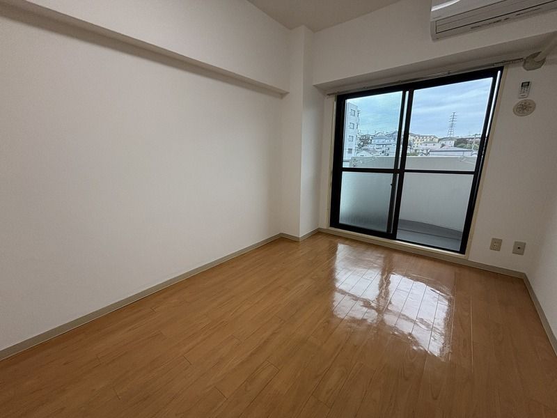 その他部屋・スペース　使い勝手のいい寝室です
