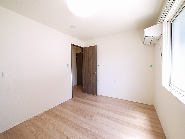その他部屋・スペース　使い勝手のいい寝室です