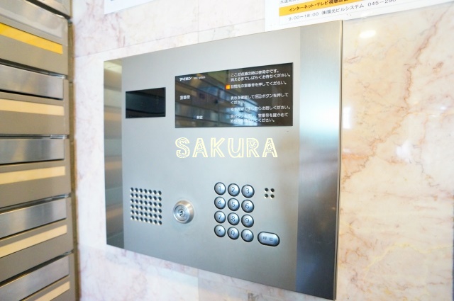 セキュリティ　女性の方でも安心のモニター付きオートロック♪