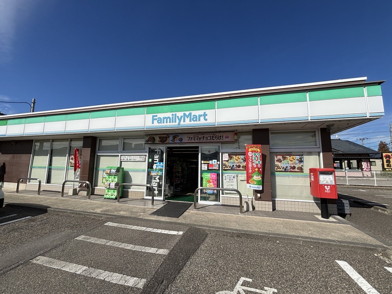 コンビニ　ファミリーマート 新潟小針南店（コンビニ）まで350m