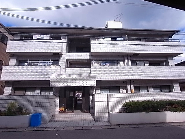 クリスタルパレスの外観写真