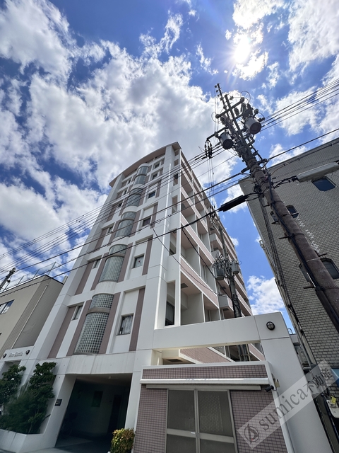 建物外観　南向きで明るいマンションです♪