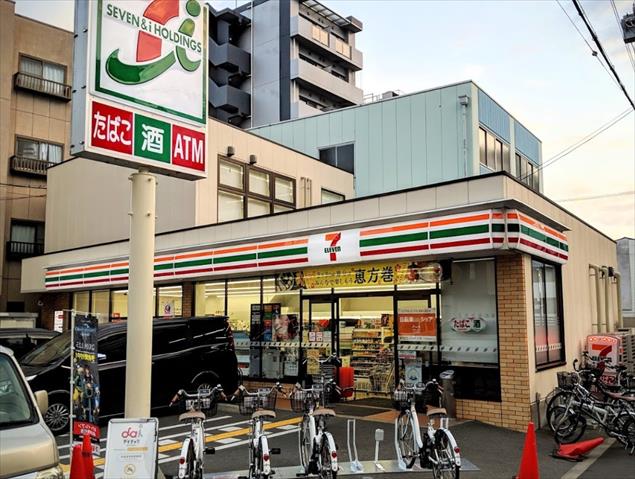 コンビニ　セブンイレブン（コンビニ）まで143m