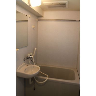 その他部屋・スペース　明るい色調の室内です