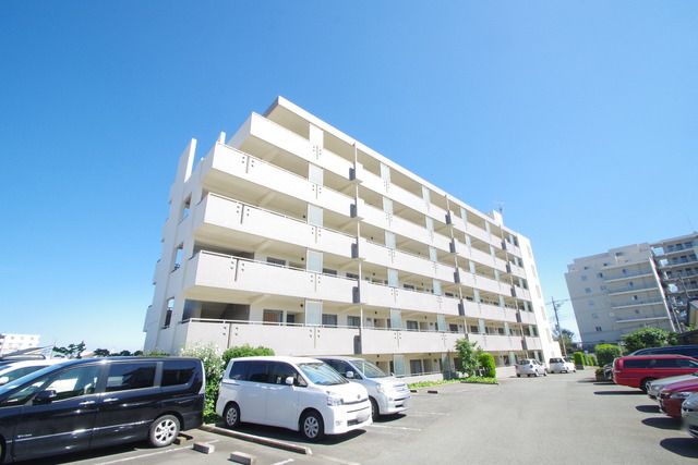 建物外観　★閑静な立地の物件★