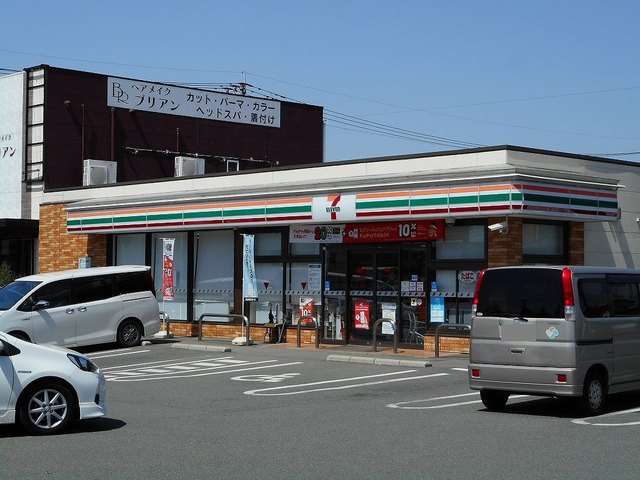 コンビニ　セブンイレブン桜木３丁目店（コンビニ）まで350m