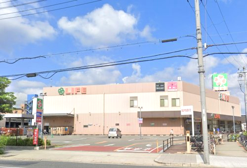 スーパー　ライフ東淡路店（スーパー）まで529m