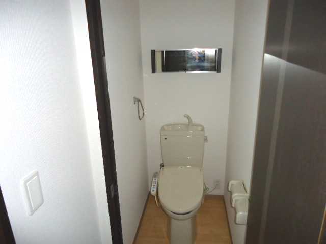 トイレ　清潔感のあるトイレです