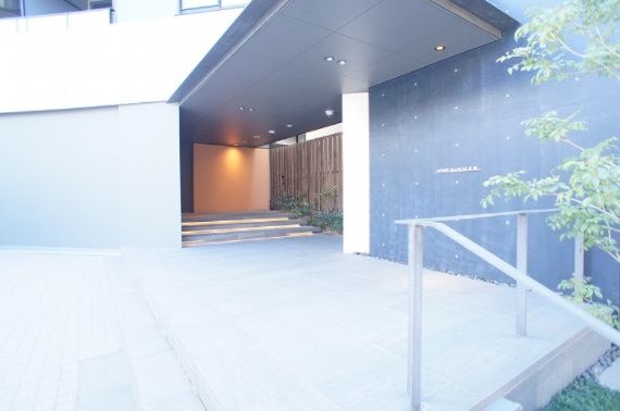 エントランス　☆キレイなエントランス☆