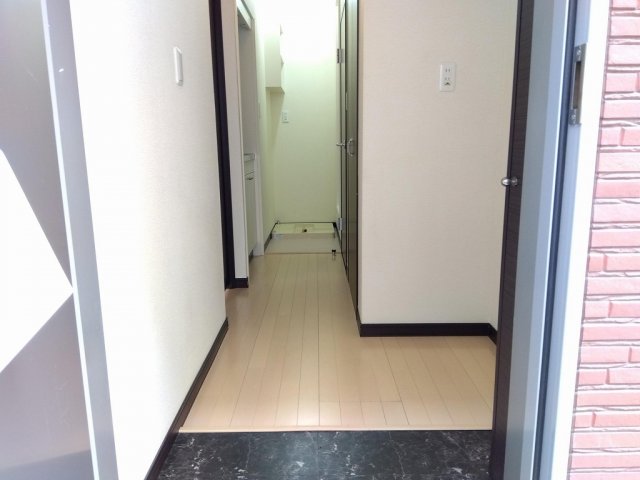 玄関　明るい玄関です