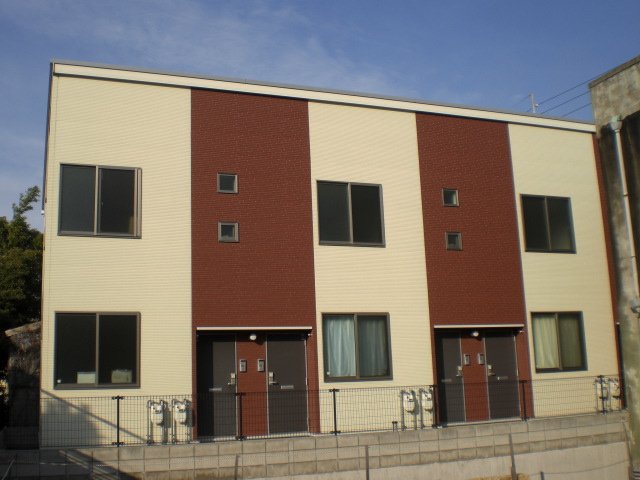 建物外観　外観は落ち着いています