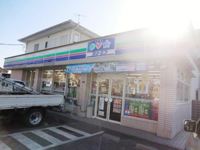 コンビニ　スリーエフ（コンビニ）まで740m