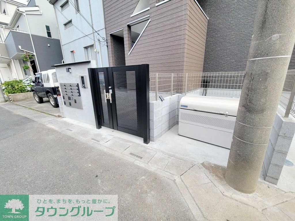 エントランス　エントランス