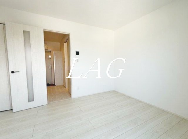 居室・リビング　洋室のお部屋です。（同仕様です。）