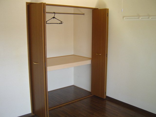 収納　同物件別号室のものです。