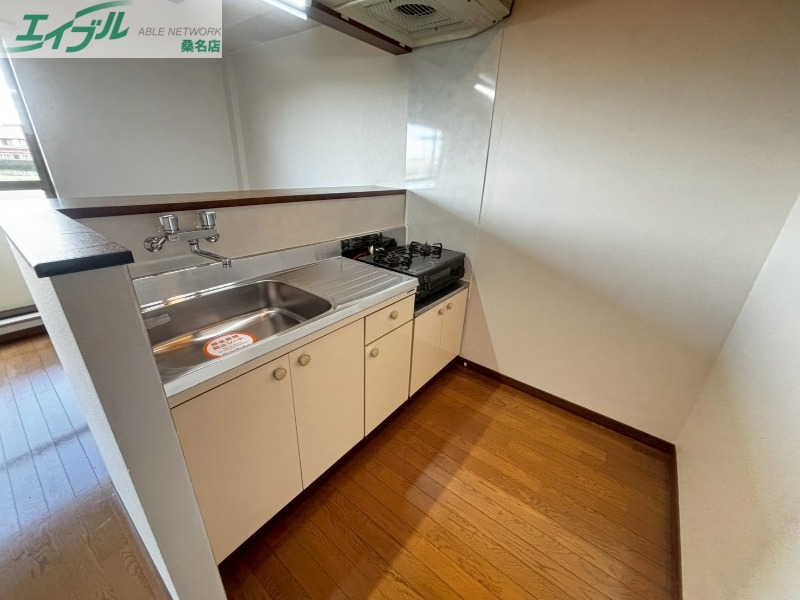 キッチン　同物件別部屋参考写真