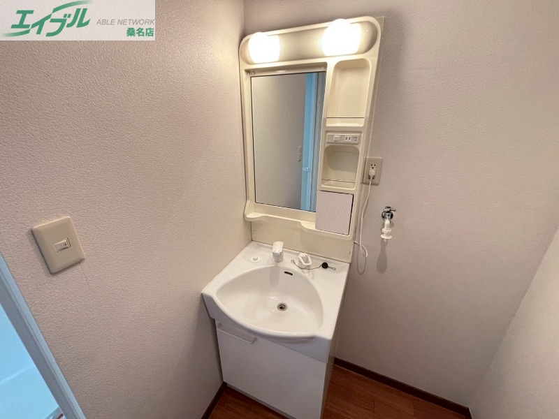 洗面設備　同物件別部屋参考写真