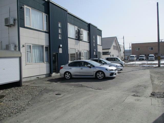 駐車場　駐車場