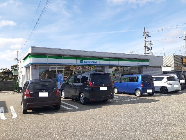 その他　ファミリーマート高岡みずほ町店（その他）まで450m