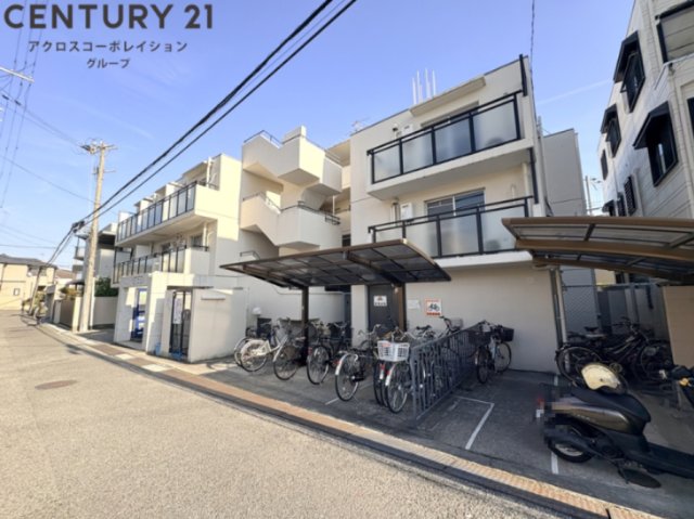 建物外観　敷地内に駐輪場があります！
