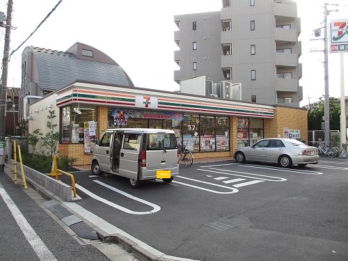 コンビニ　セブンイレブン 練馬北町6丁目店（コンビニ）まで383m