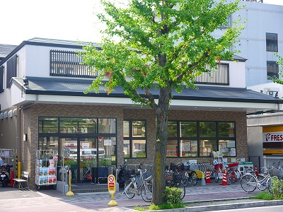 スーパー　フレスコ 堀川今出川店（スーパー）まで585m