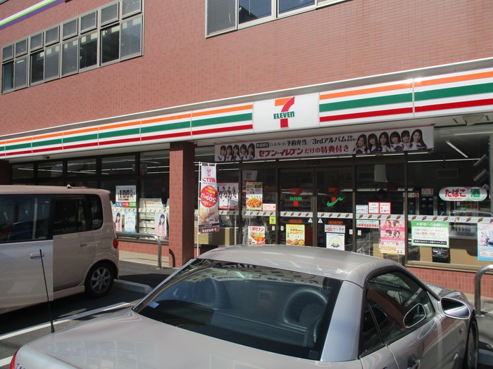 コンビニ　セブンイレブン子安通２丁目店（コンビニ）まで686m