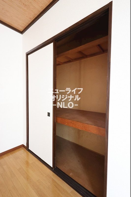 収納　天井高を活かした押入れ収納☆