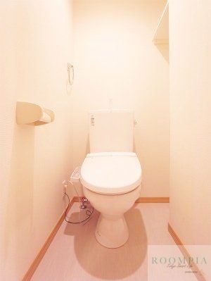 トイレ　※同タイプの別のお部屋です。
