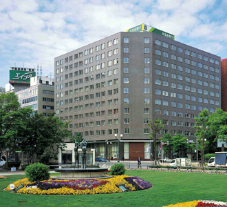 銀行　北海道銀行本店（銀行）まで136m