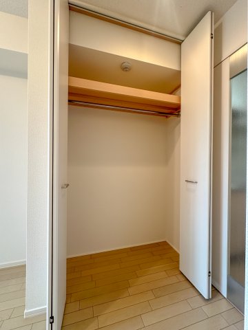 収納　同タイプ間取りの別部屋写真です。