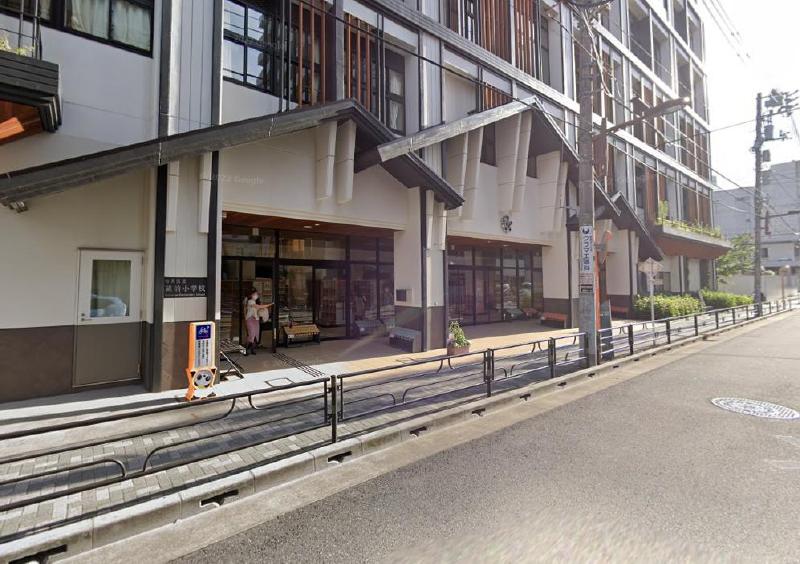 小学校　蔵前小学校（小学校）まで400m
