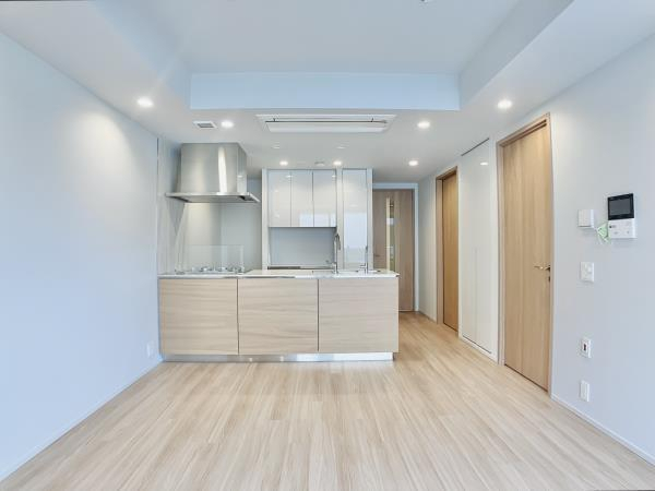 居室・リビング　室内写真は別部屋参考写真になります。