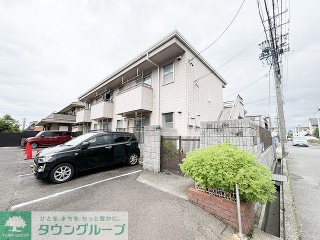 建物外観　駐車場