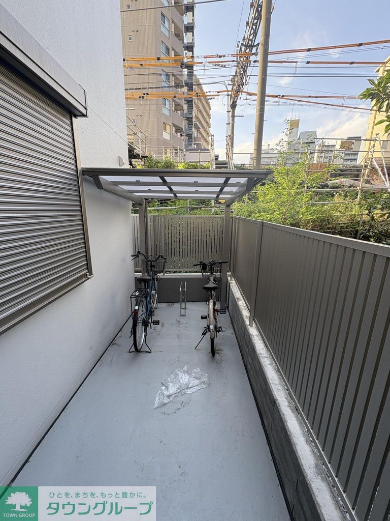 駐車場　バルコニー