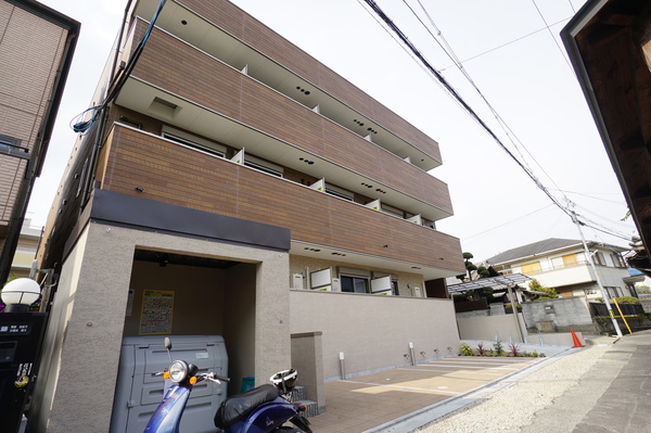 建物外観　オンライン内覧実施中