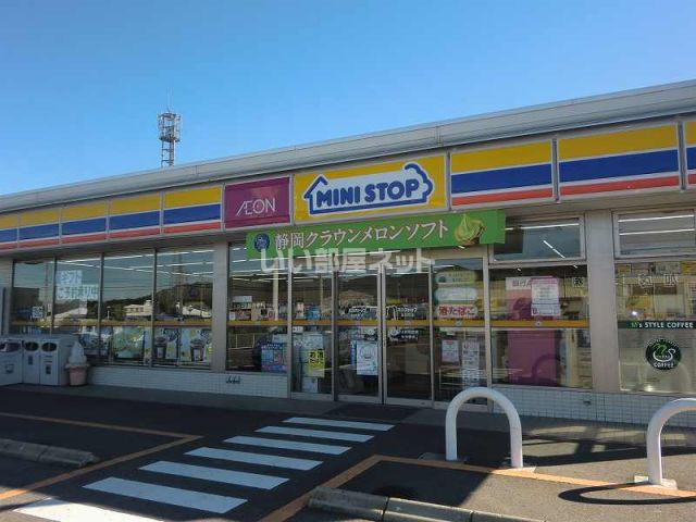 コンビニ　ミニストップ坂祝町店（コンビニ）まで329m