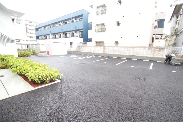 駐車場　駐車場（有料・要空き確認）