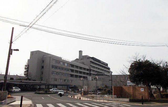 病院　横須賀市立市民病院（病院）まで444m