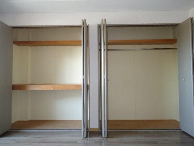 収納　クローゼット