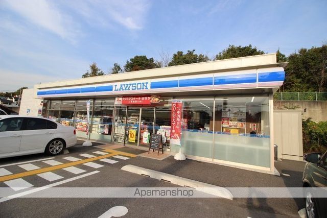 コンビニ　ローソン（コンビニ）まで356m
