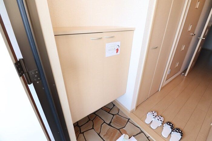 玄関　シューズボックスです