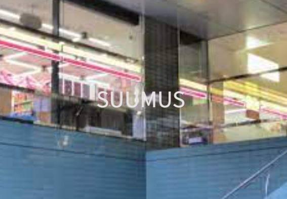 コンビニ　ニューヤマザキデイリーストア 新宿グリーンタワービル店（コンビニ）まで705m